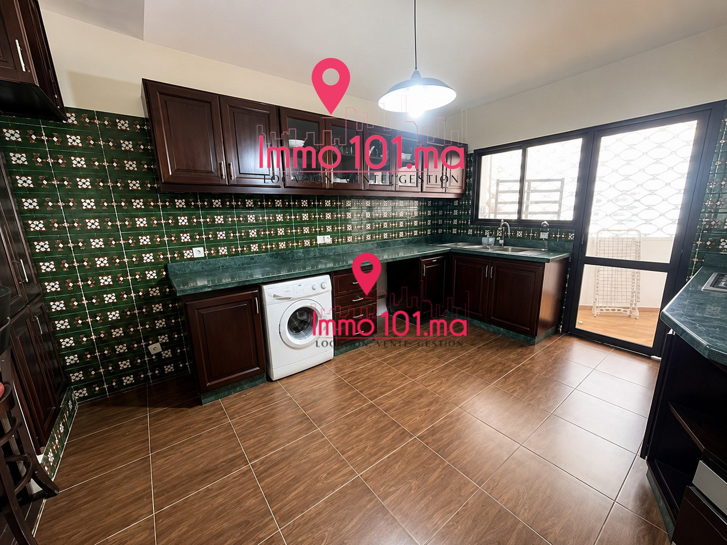 Appartement à vendre à Hay Riad ZLV2491